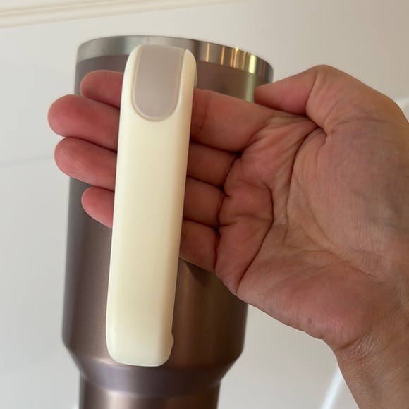 Stanley Rose Quartz Glow Travel Mug with Handle ***BRAND NEW*** - Picture 6 of 7